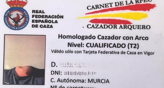 Que documentos para caza con arco en España ?